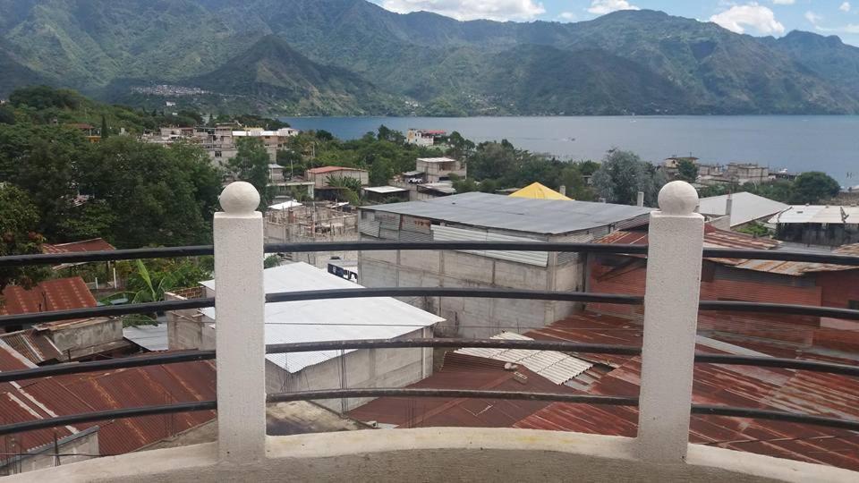 Hotel Don Chema San Pedro La Laguna Buitenkant foto